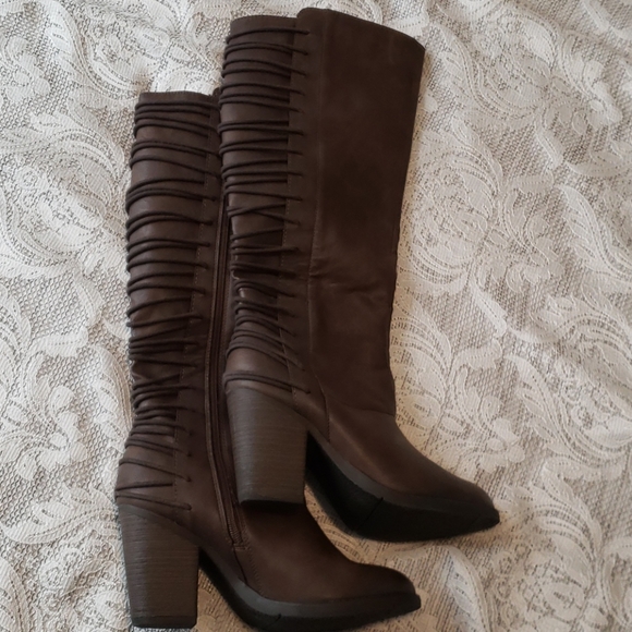 Brown Boots - Picture 3 of 6